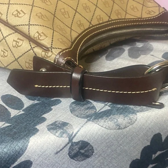 Dooney & Bourke shoulder bag and wristlet combo - Picture 11 of 16